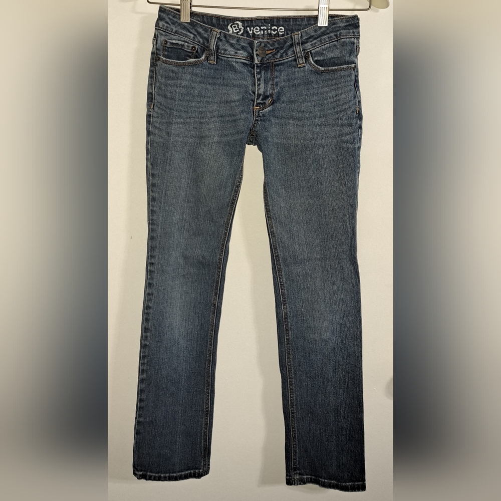 Bullhead Women's Classic Blue Straight Leg Jeans